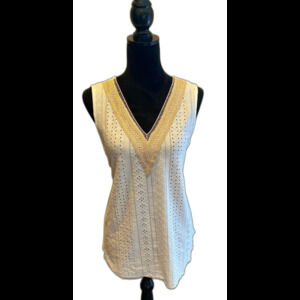 Womens Tank Top Size Large White V Neck with Crochet Border Lightweight New